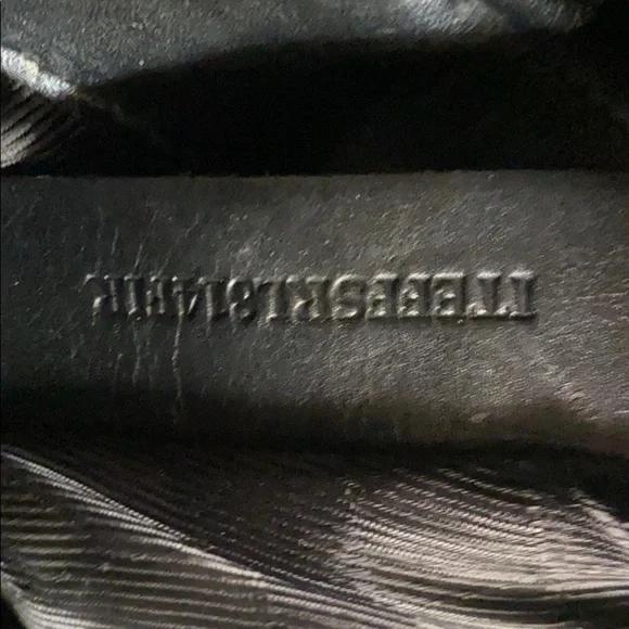 XL Burberry Manor Bag - Picture 13 of 14